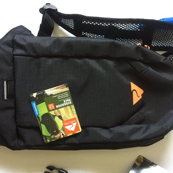 NEW Ozark Trail Hydration Bag & Lumbar Pack - Picture 4 of 11
